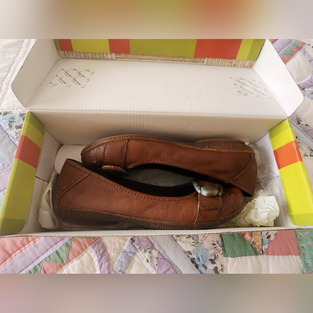 BareTraps Carla Brown Leather Flats Size 6 1/2 M - Picture 14 of 15